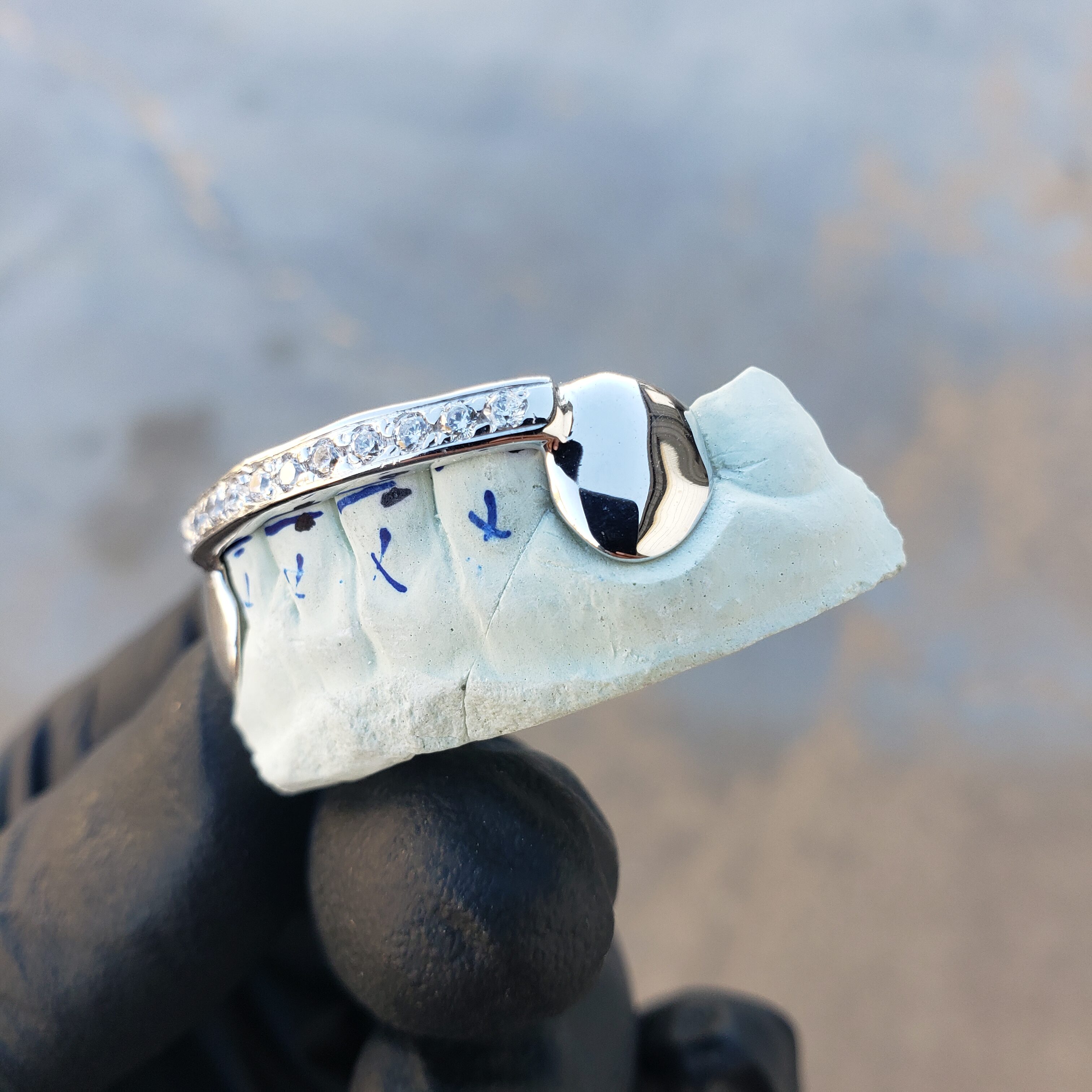 White Gold Solid K9 Top Diamond Bar Bottom Grillz GotGrillz