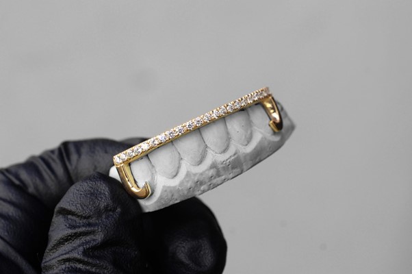 Yellow Gold Iced Diamond Bar Bottom Kim K Grillz - GotGrillz