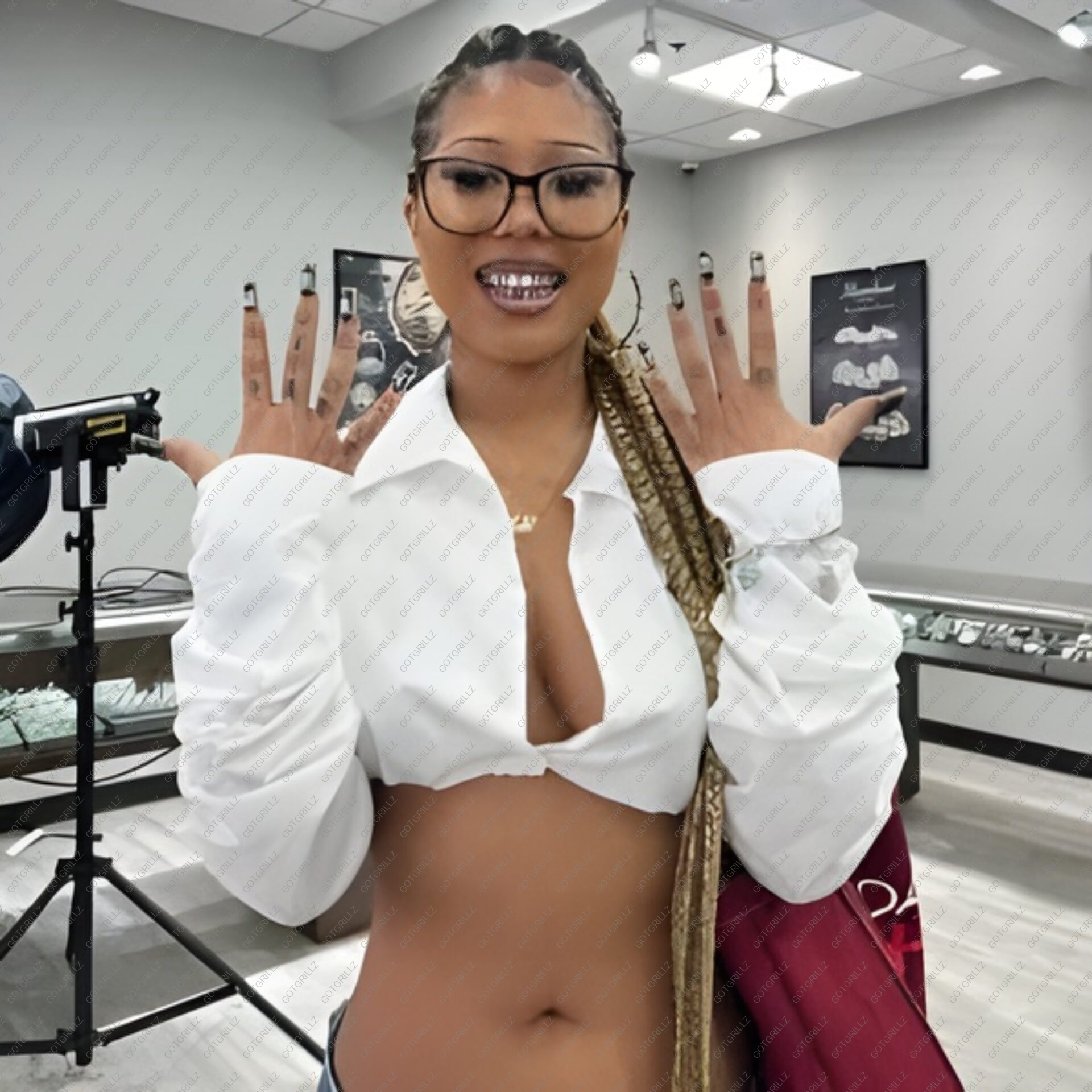 Girl Wearable - Black Rhodium Classic Solid Grillz