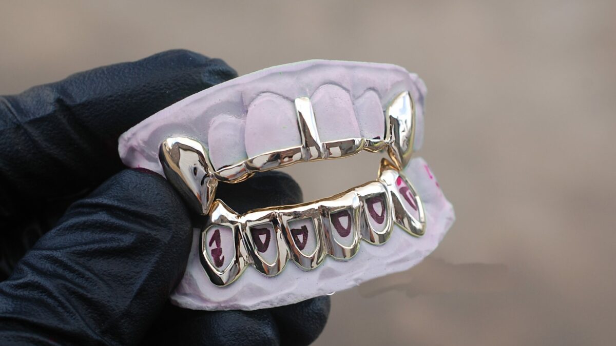 Grillz Barre inter-dentaire Strassée 4 + Kit Empreinte - Grillz Street