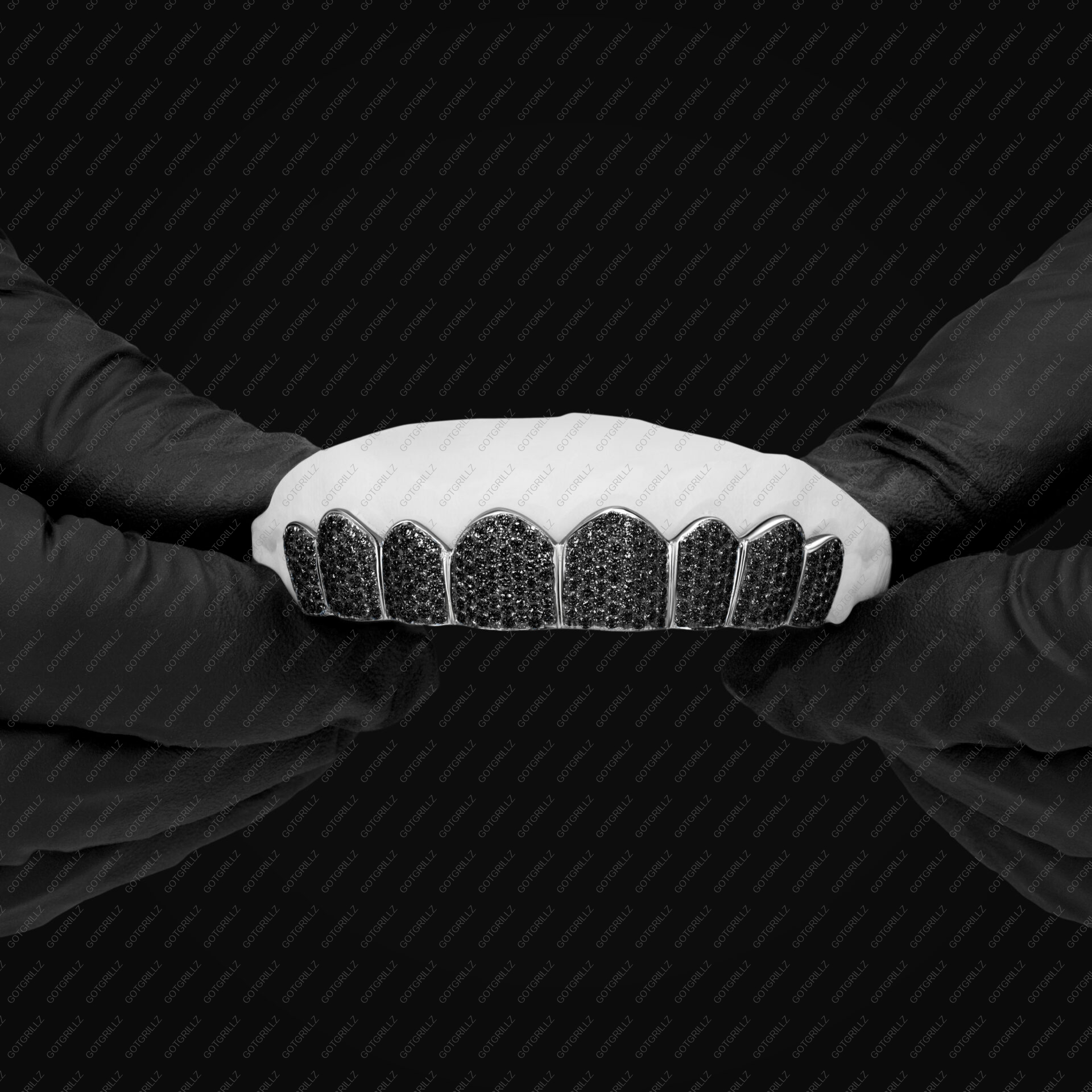 Handset Black Moissanite Honeycomb Zig Zag Gold Grillz - GotGrillz