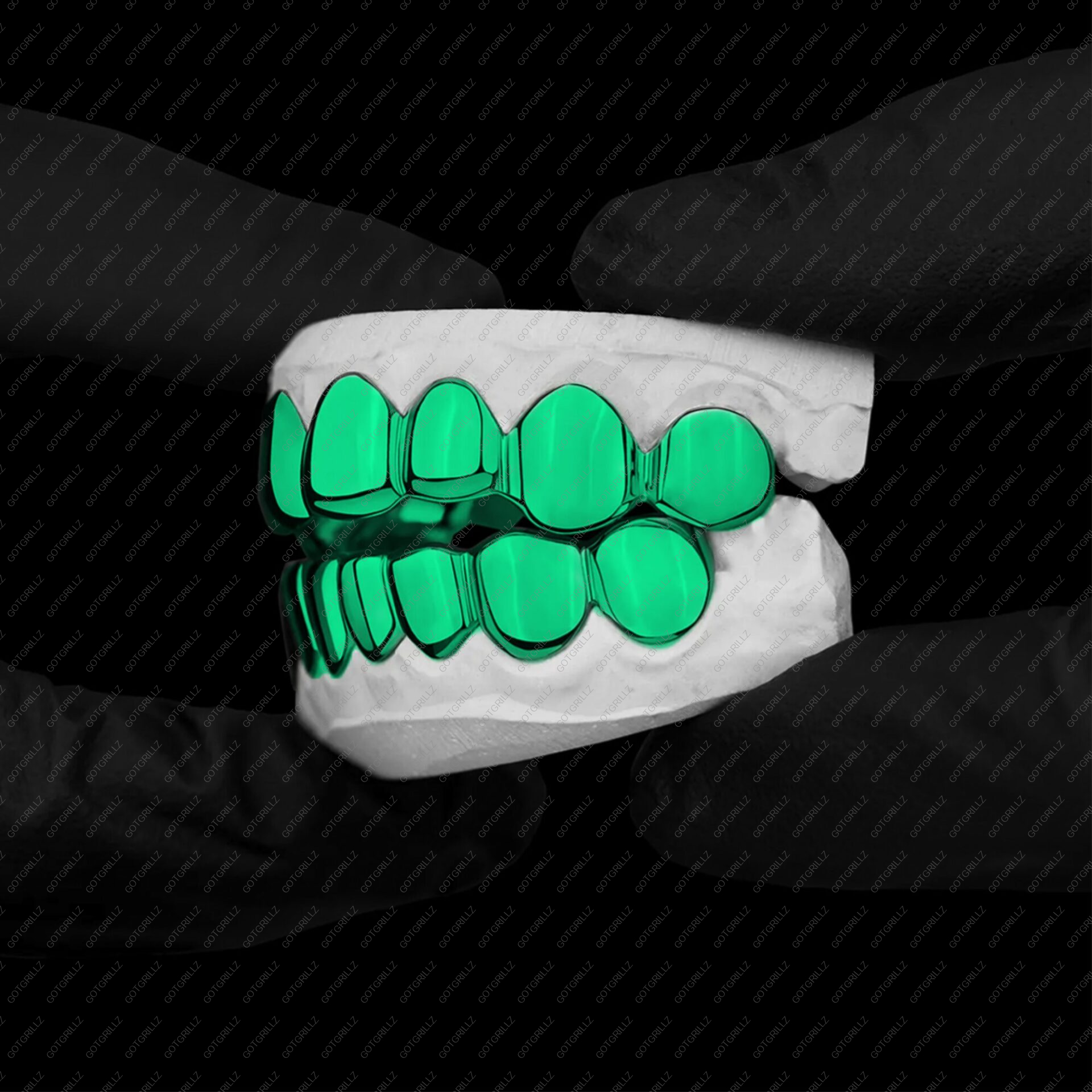 Emerald Green Polished Solid Classic Grillz - GotGrillz
