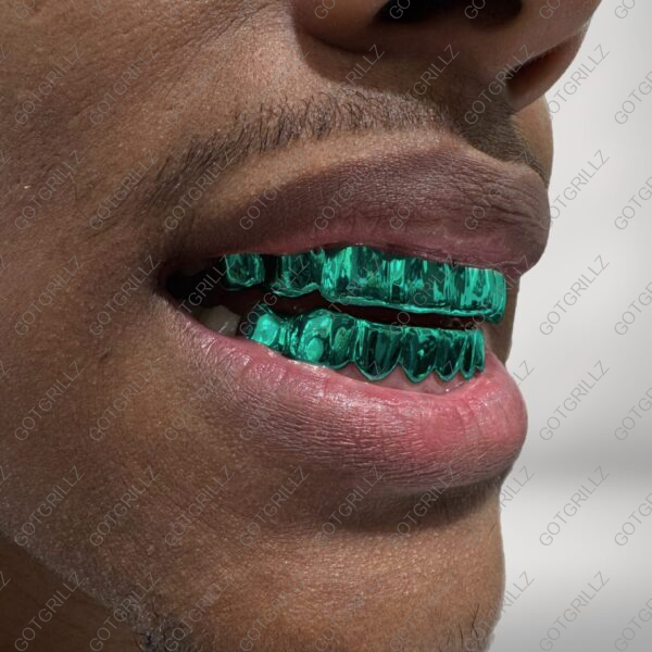 Emerald Green Polished Solid Classic Grillz - GotGrillz