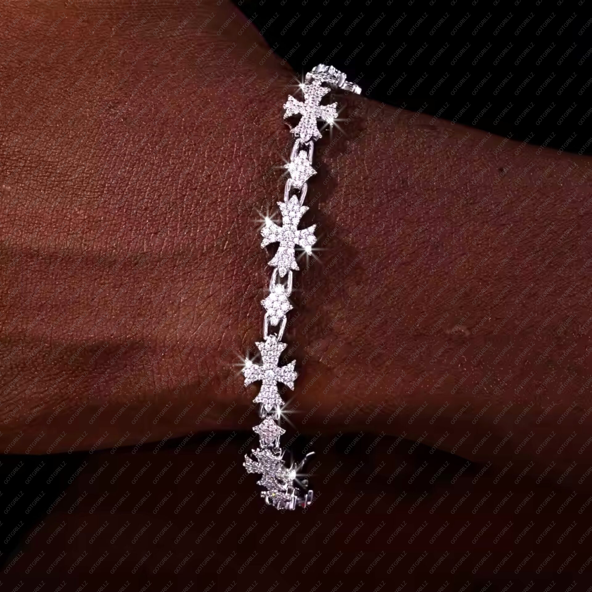 925 Sterling Silver Moissanite Gothic Cross Link Bracelet